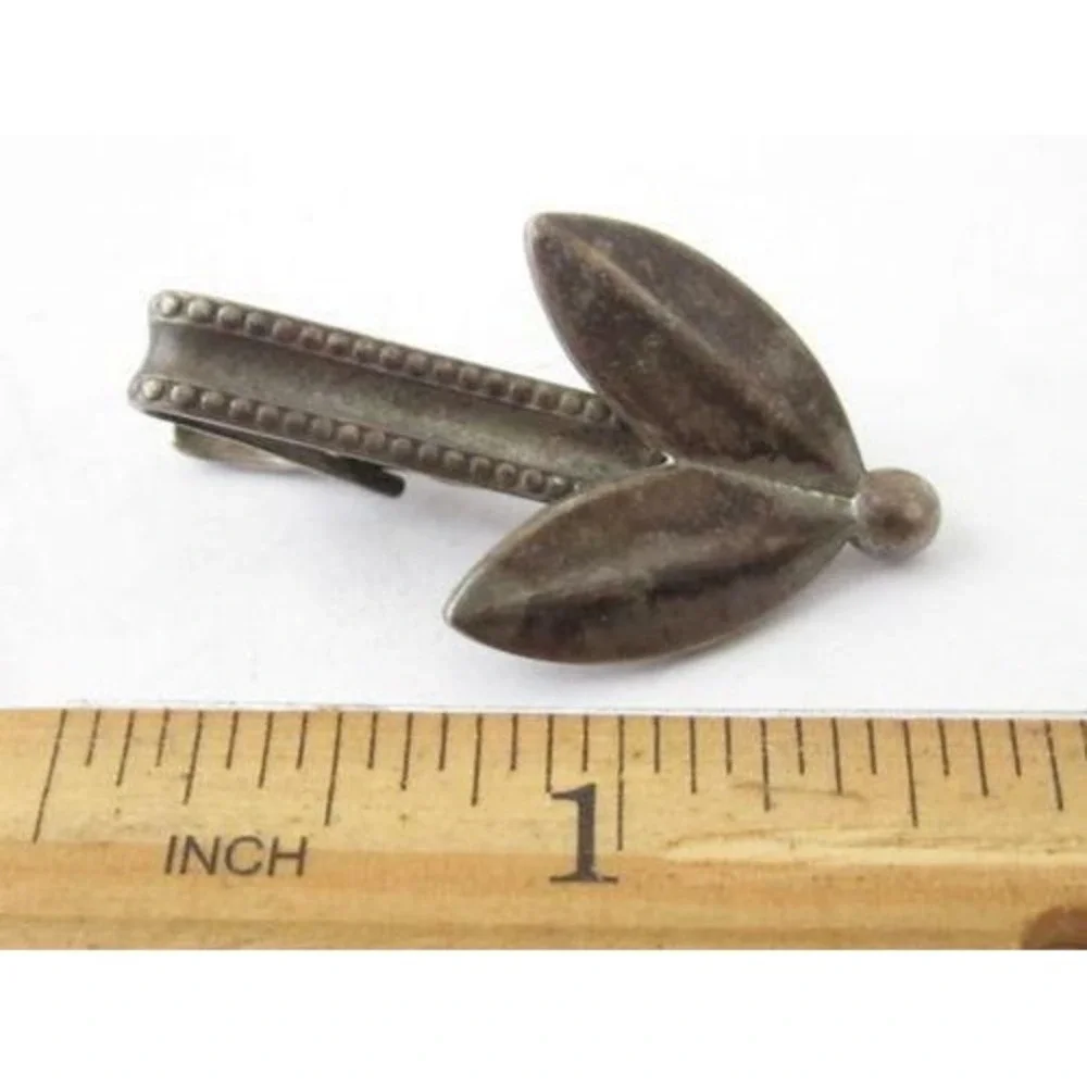 Vintage Old‎ Silver Plated Leaf Design Men's Tie Clip Clasp Signed Speidel